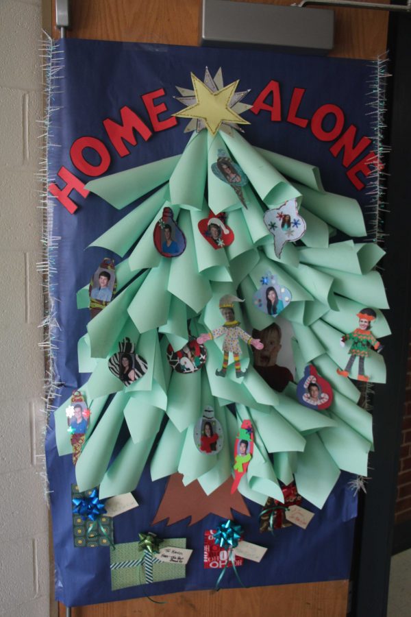 christmas carol door decorating contest