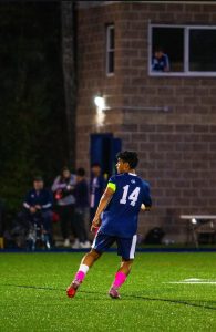 Gutierrez looks for the ball before he makes his attack. 