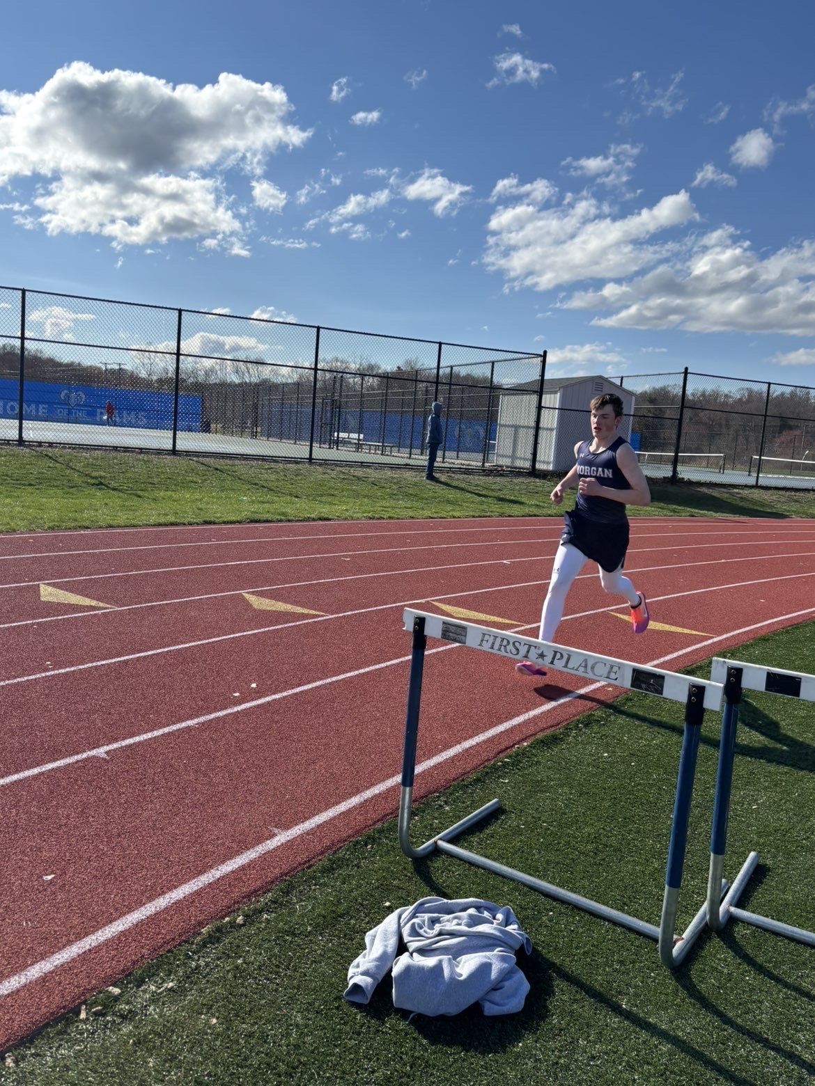 Darren Haverkampf running the 800-meter